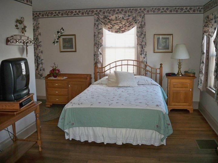 Grapevine House Hotel Winesburg Bilik gambar