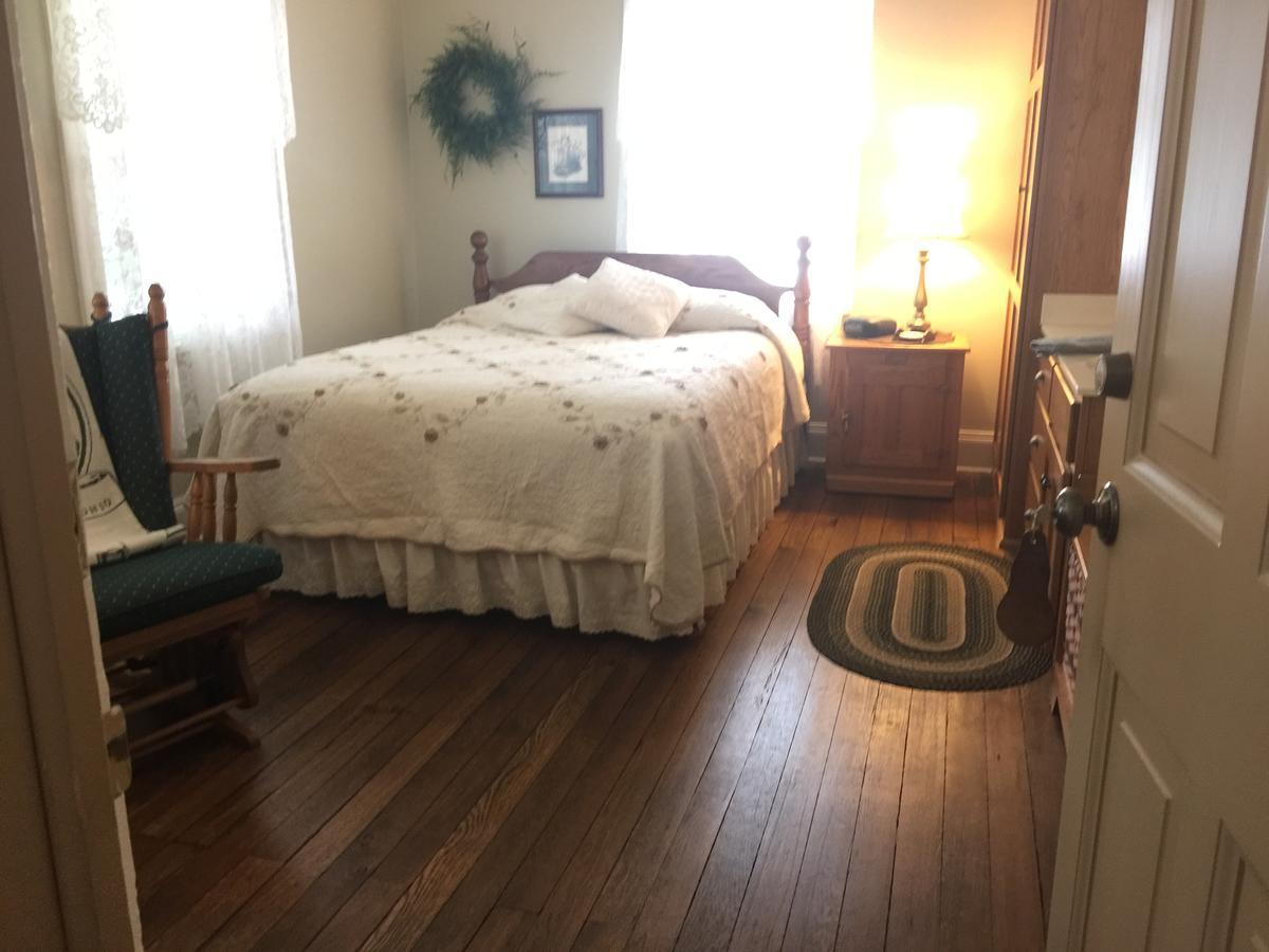 Grapevine House Hotel Winesburg Luaran gambar